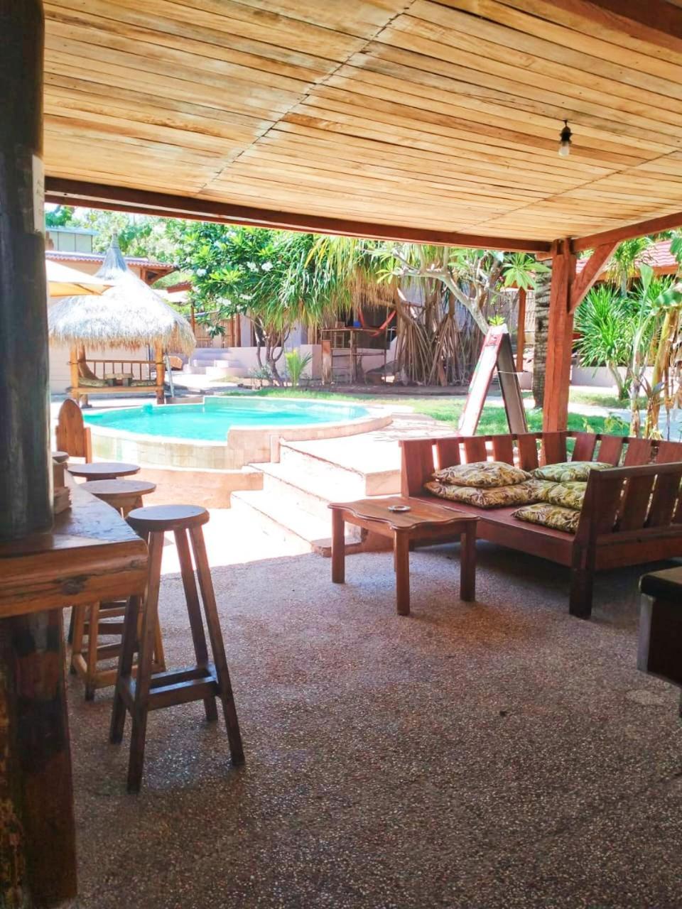 גילי טרוונגן Jati Village, Party Hostel And Bungalows מראה חיצוני תמונה